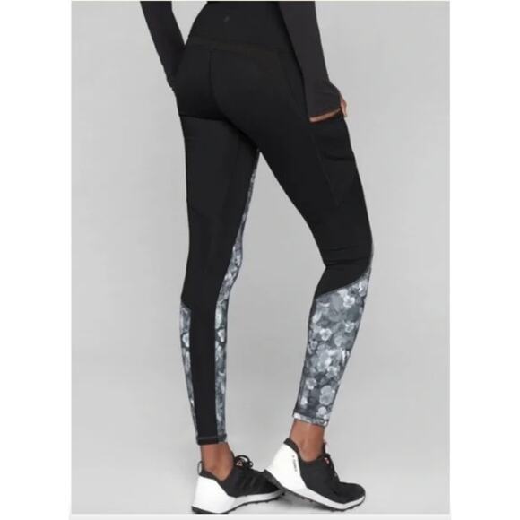 Athleta Frost Floral High Rise Traverse Black Panel Pockets Legging Small Run - Picture 1 of 12